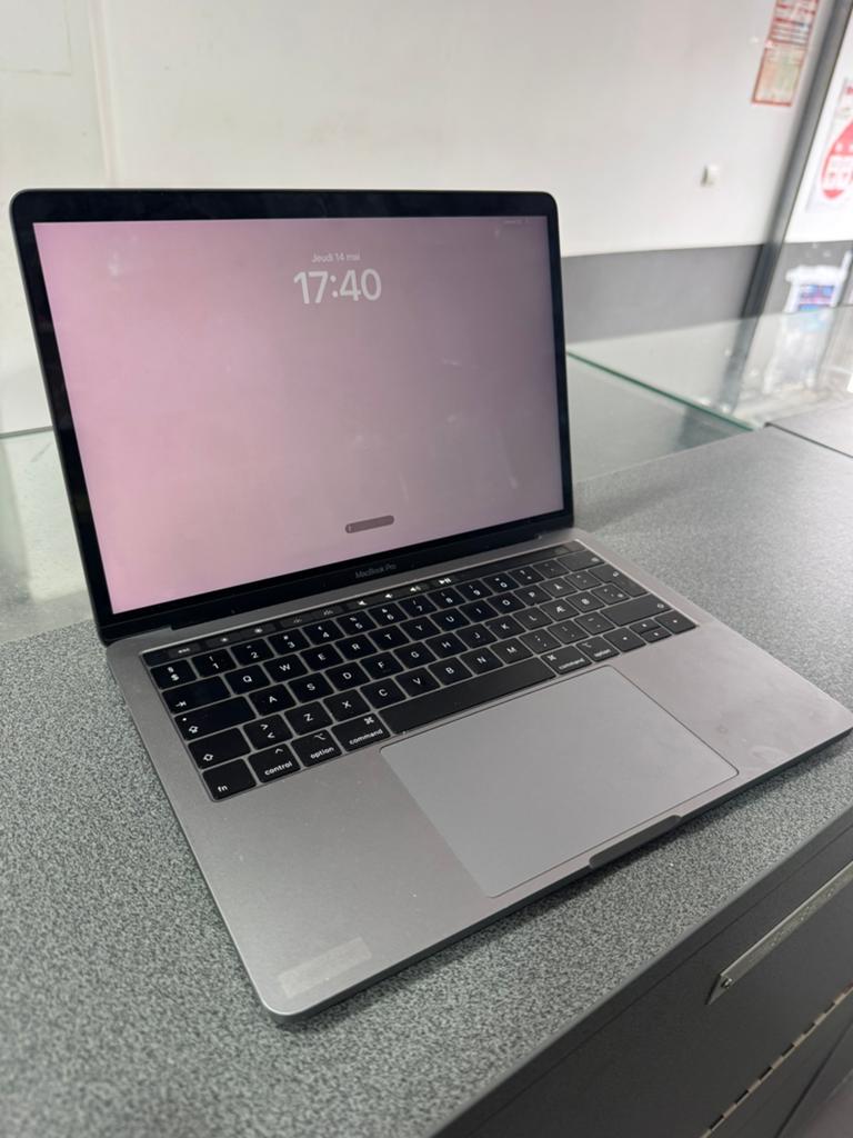 Macbook Pro TouchBar i9 32/512 - Facture - Garantie, Informatique & Logiciels, Enlèvement, Comme neuf, MacBook