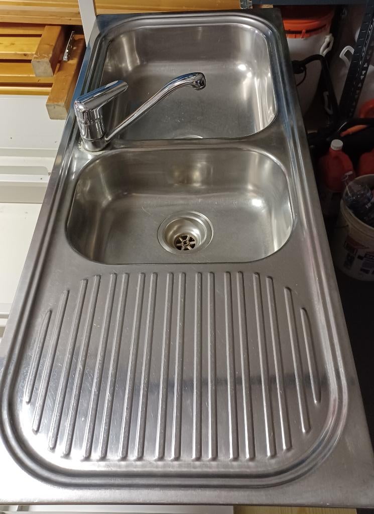 Dubbele inox wastafel met kraan, Ophalen, Gebruikt, Grijs