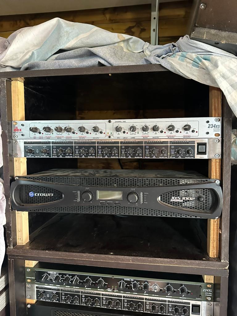 2 x behringer ultralink, Audio, Tv en Foto, Professionele apparaten, Ophalen, Zo goed als nieuw