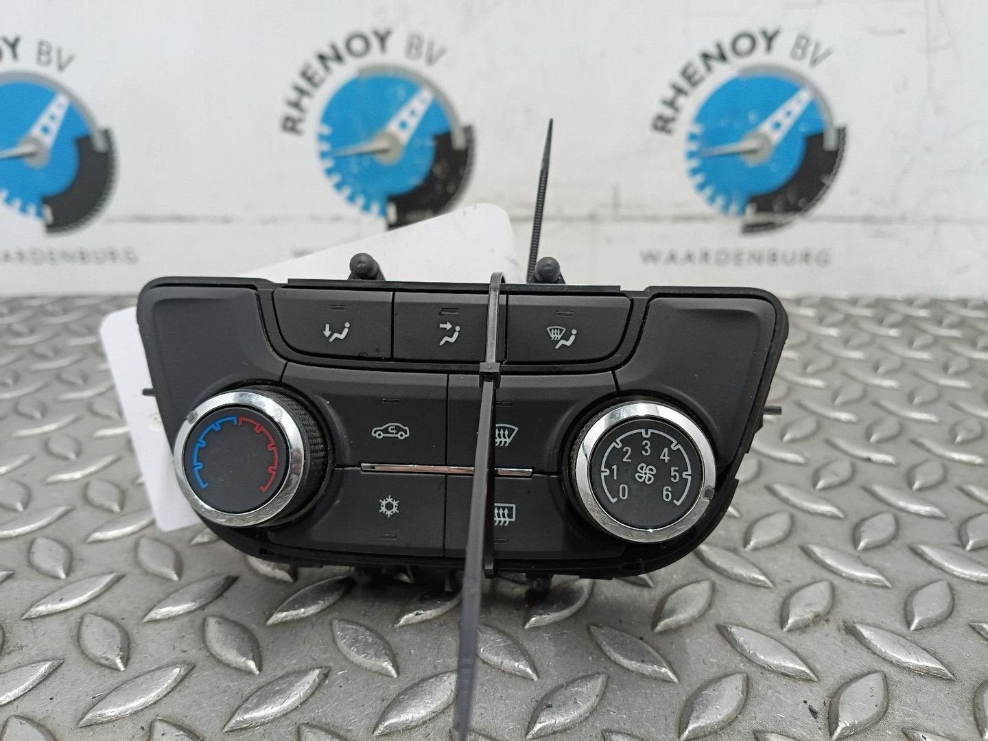 OPEL MOKKA C76 J13 1.4 Turbo Innovation  KACHEL BEDIENINGSPA, Enlèvement ou Envoi, Utilisé, ARN reconnu