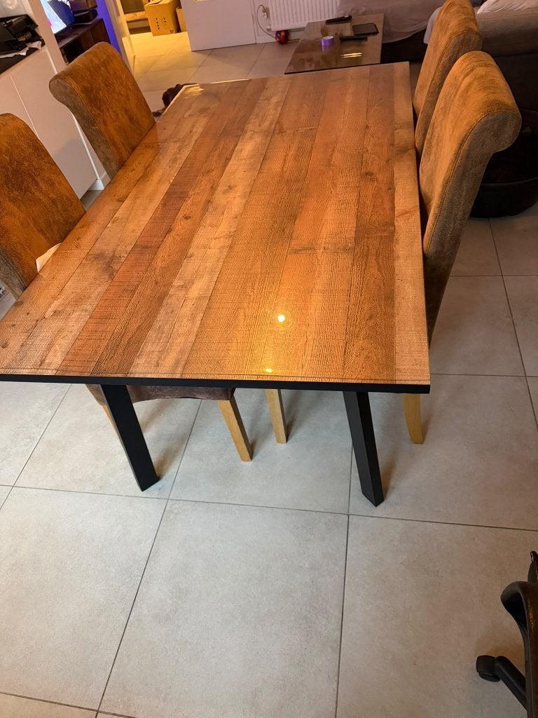 Te koop tafel en stoelen, Ophalen