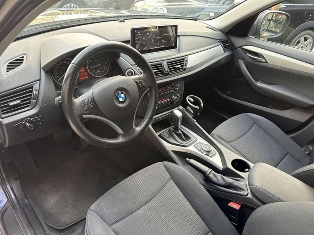 BMW X1 sDrive18i AUT/Apple carplay/Navi/XENON/PDV v+a/Garan, Euro 5, Zwart, Blauw, https://public.car-pass.be/vhr/c46ac65a-5692-4a02-a9f2-ef3cf85c6101