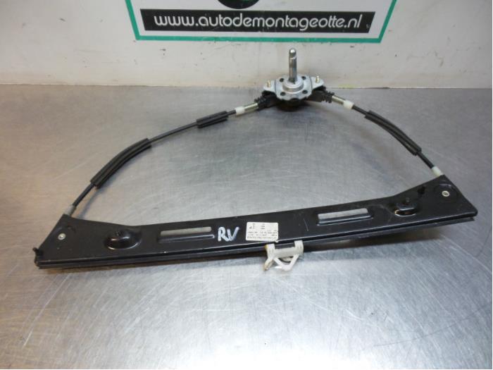 Mécanique vitre 4portes avant droite d'un Fiat Panda (Panda, -, Utilisé, Fiat, -