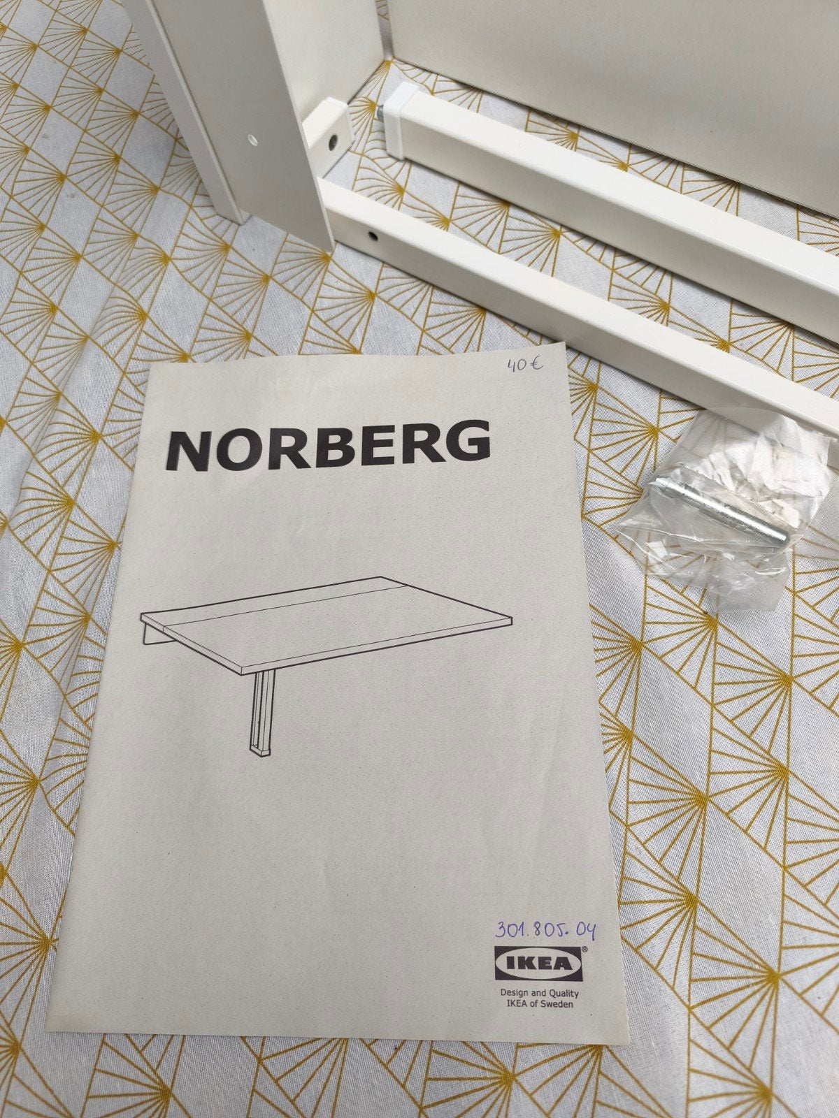 Klaptafel voor wandmontage, Enlèvement