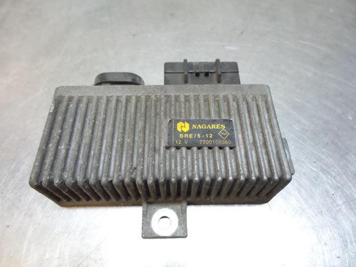 Relais préchauffage d'un Renault Kangoo (Kangoo 98-), Renault, -, Utilisé, -