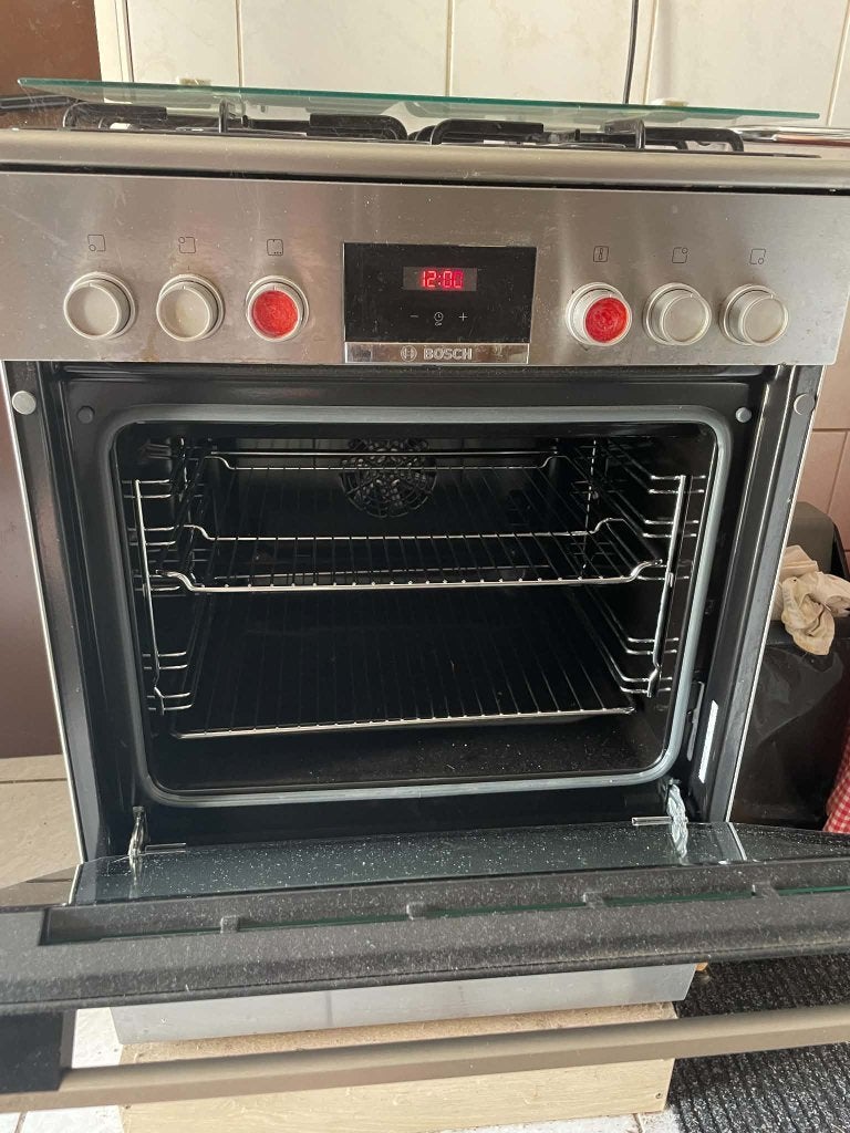 Poêle, Gaz, Classe énergétique A ou plus économe, 4 zones de cuisson, Comme neuf