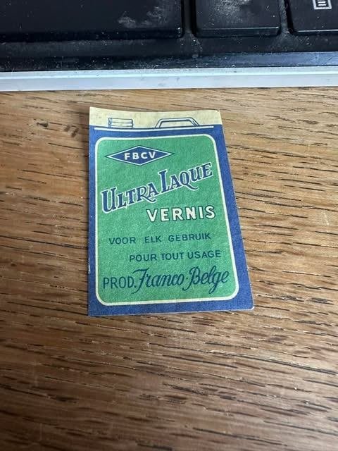 étiquette boîte allumettes, vernis ultra laque Franco Belge, Collections, Articles de fumeurs, Briquets & Boîtes d'allumettes