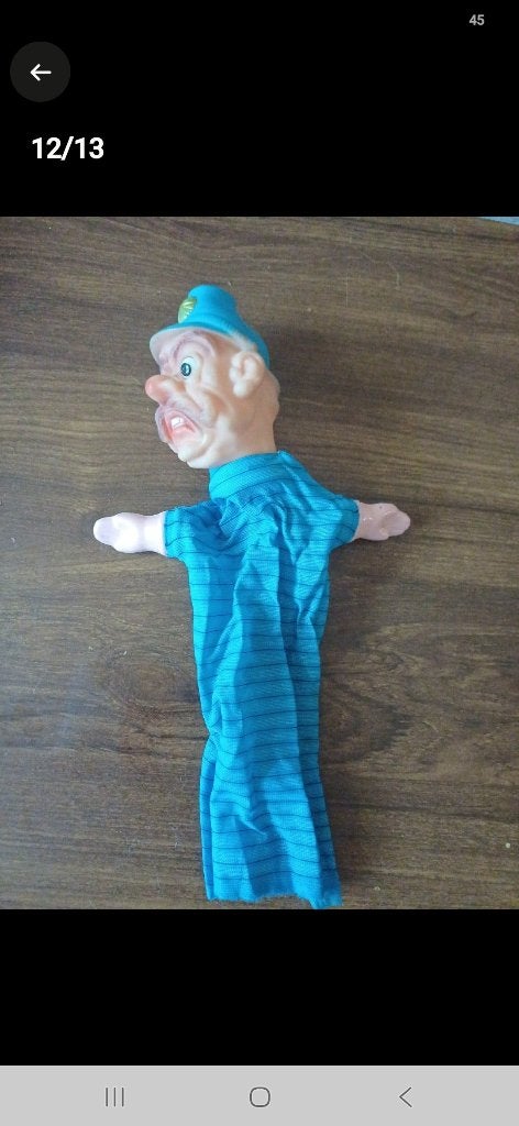 TE KOOP HANDPOPPEN VOOR POPPENKAST, Ophalen, Gebruikt