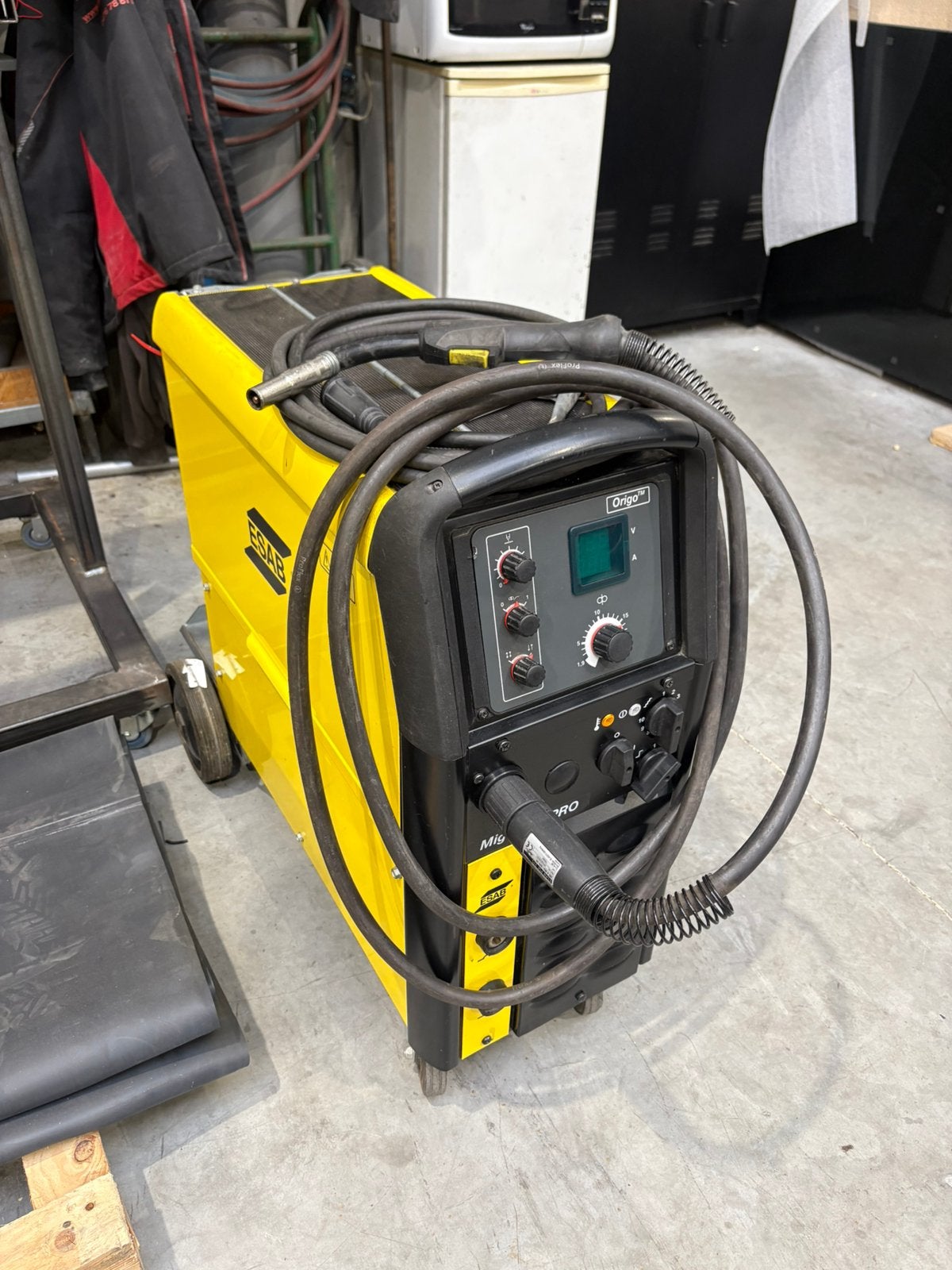 Esab origo mig C340 PRO, Bricolage & Construction, Enlèvement, Utilisé, 250 ampères, CO2