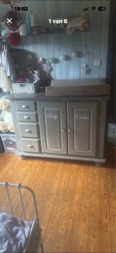 Borcante commode met baby bedje, Kinderen en Baby's, Kinderkamer | Commodes en Kasten, Ophalen, Zo goed als nieuw