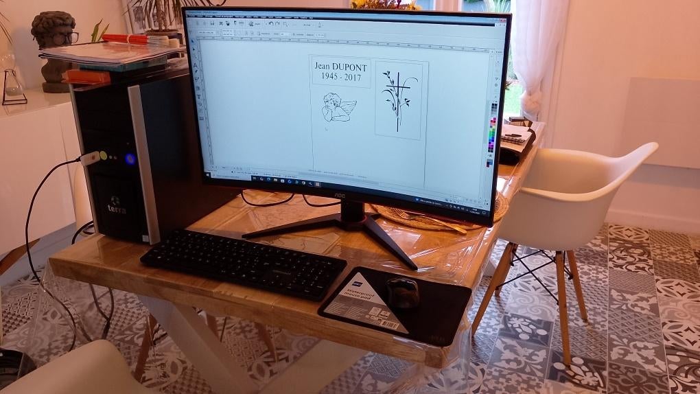 PC + Logiciel de gravure funéraire, Computers en Software, Overige Computers en Software, Zo goed als nieuw, Verzenden