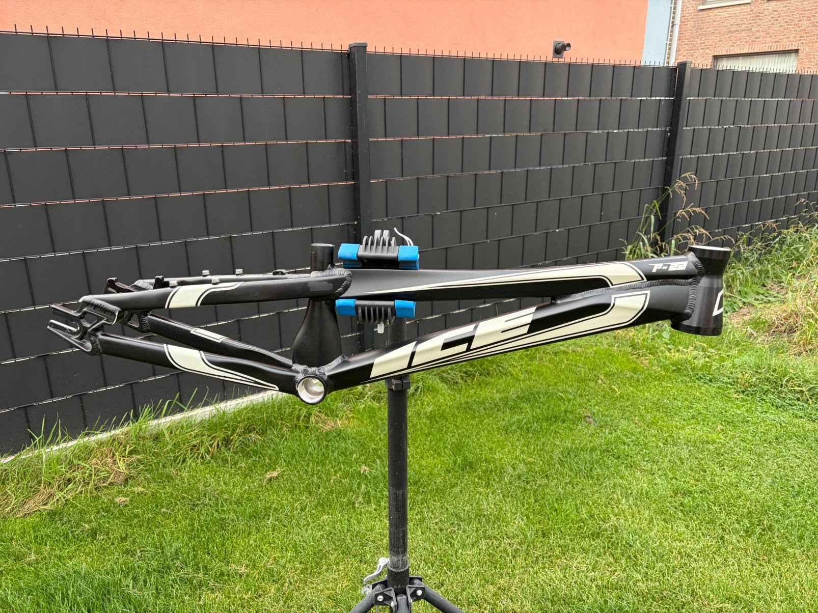 Ice bmw kader, Fietsen en Brommers, Ophalen, Aluminium, Schijfrem, 16 tot 20 inch