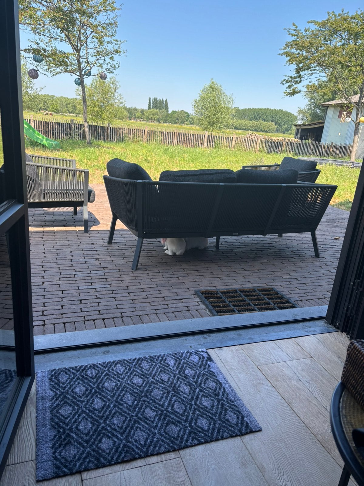 3 zit met 2 1 zitten + tafel set . Bristol, Enlèvement, Comme neuf