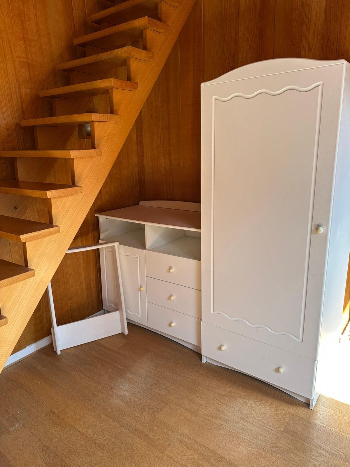 Commode et penderie pour chambre & table à langee amovible, Kinderen en Baby's, Kinderkamer | Commodes en Kasten, Ophalen, Gebruikt