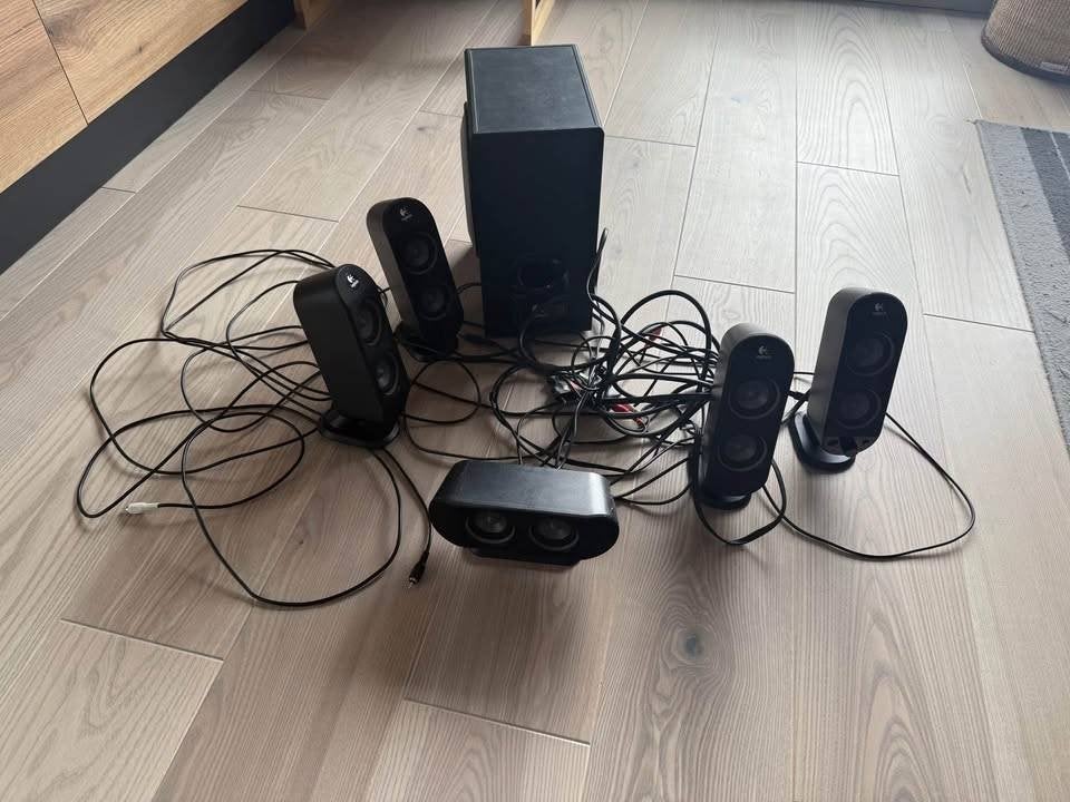 Logitech X-530 5.1 Speaker System, Informatique & Logiciels, Enceintes Pc, Utilisé, Canal audio 5.1, Enlèvement