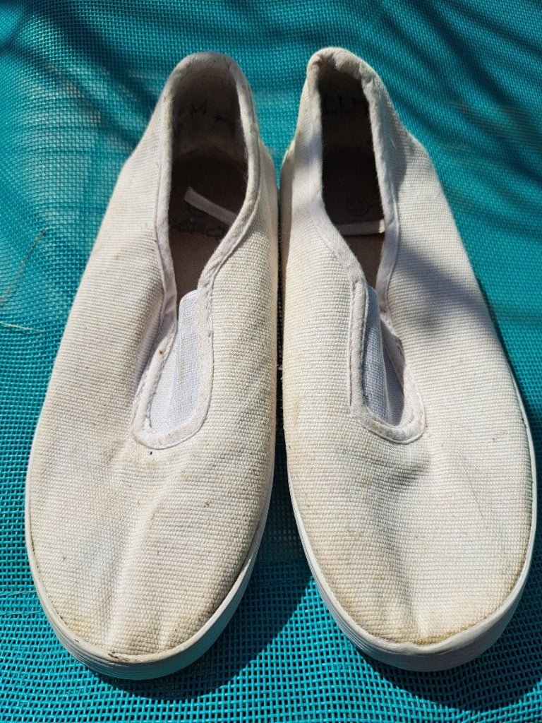 Sandales de gym T33, Sport en Fitness, Ophalen, Zo goed als nieuw, Wit, Turnschoenen