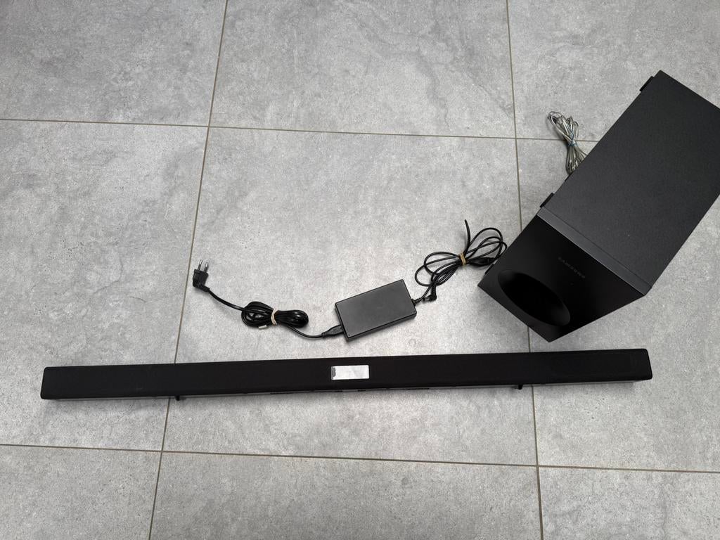 Soundbar samsung hw f335, Enlèvement, Bluetooth, Comme neuf