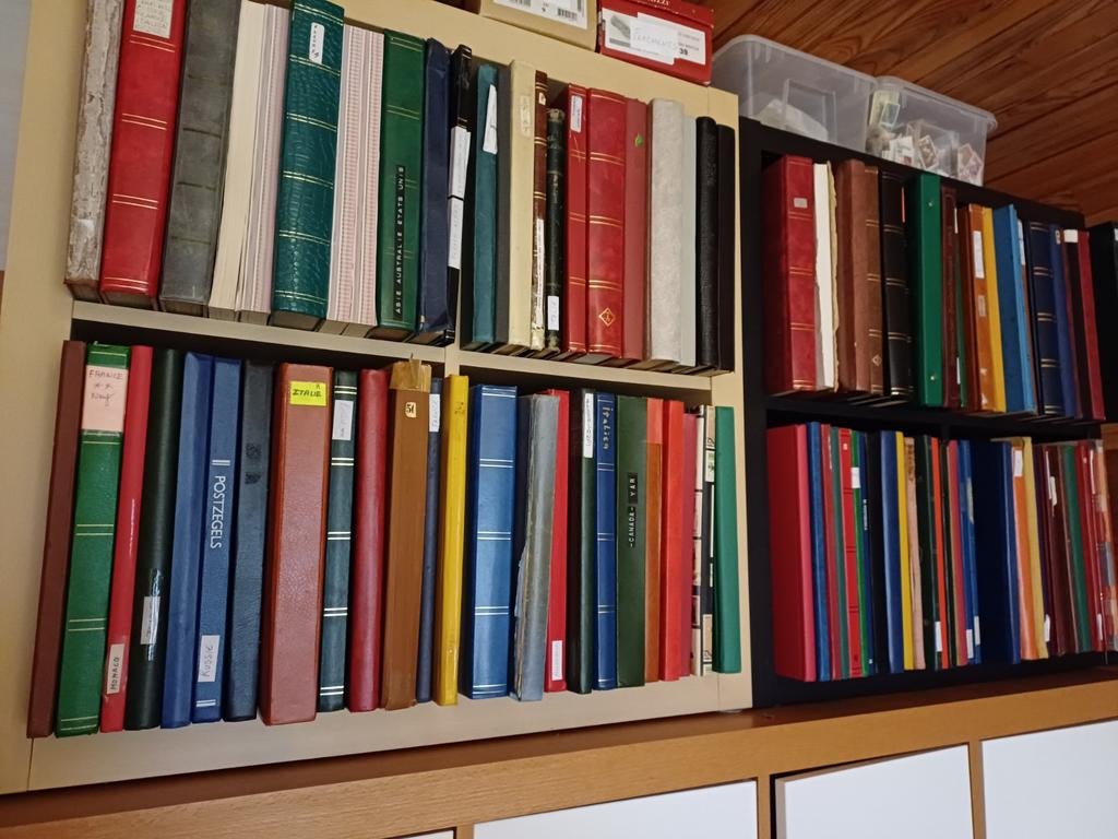 150 albums vol postzegels! Prijs opgeofferd!! Om in te voere, Ophalen of Verzenden