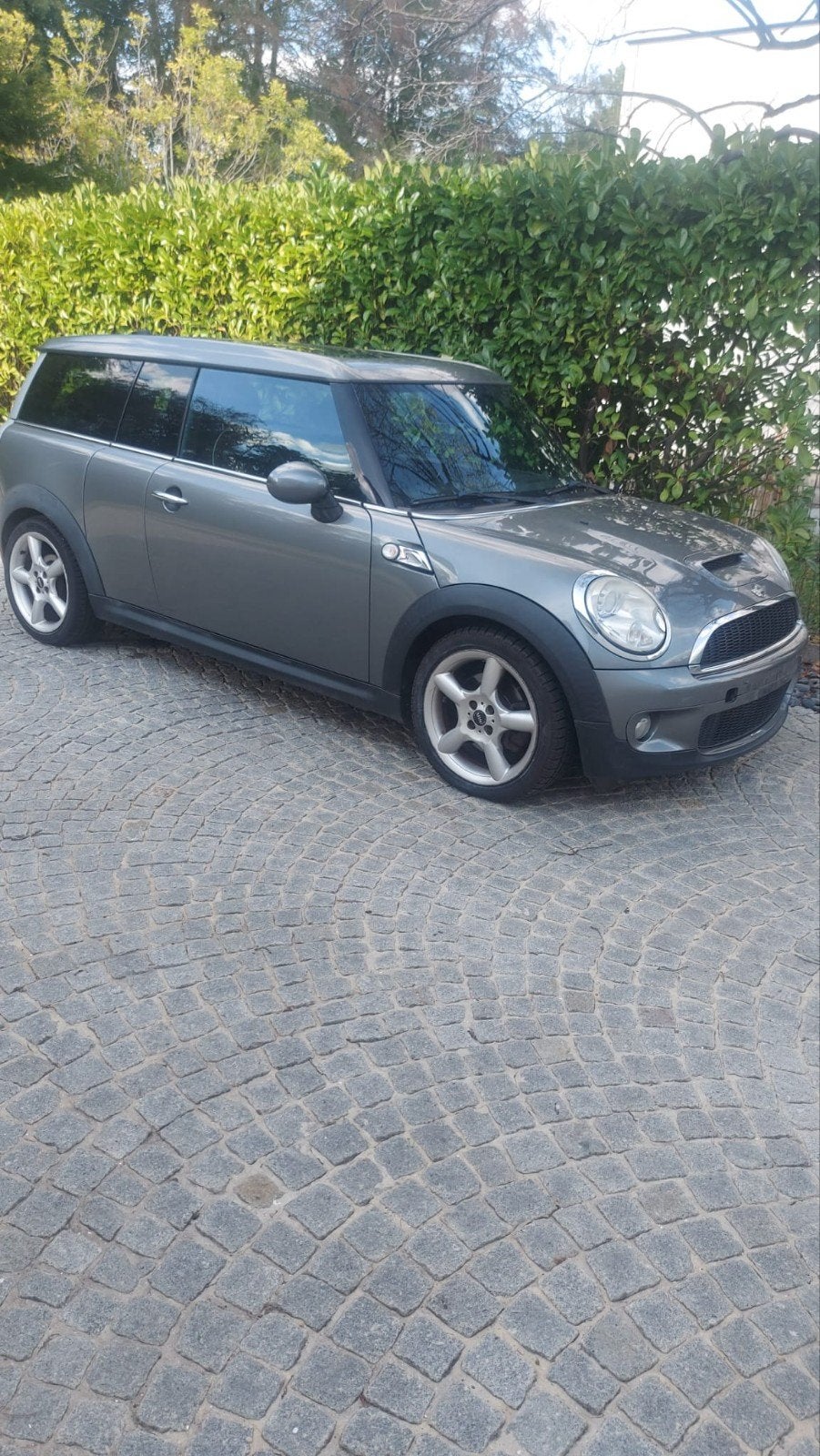 échange contre une grosse voiture
vous pouvez également ache, Autos, Cuir, Argent ou Gris, Clubman, Volant multifonction