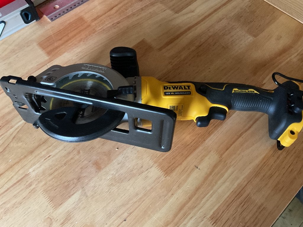 DeWalt DCS571NT-XJ Cirkelzaagmachine (body), Bricolage & Construction, Enlèvement, Scie circulaire