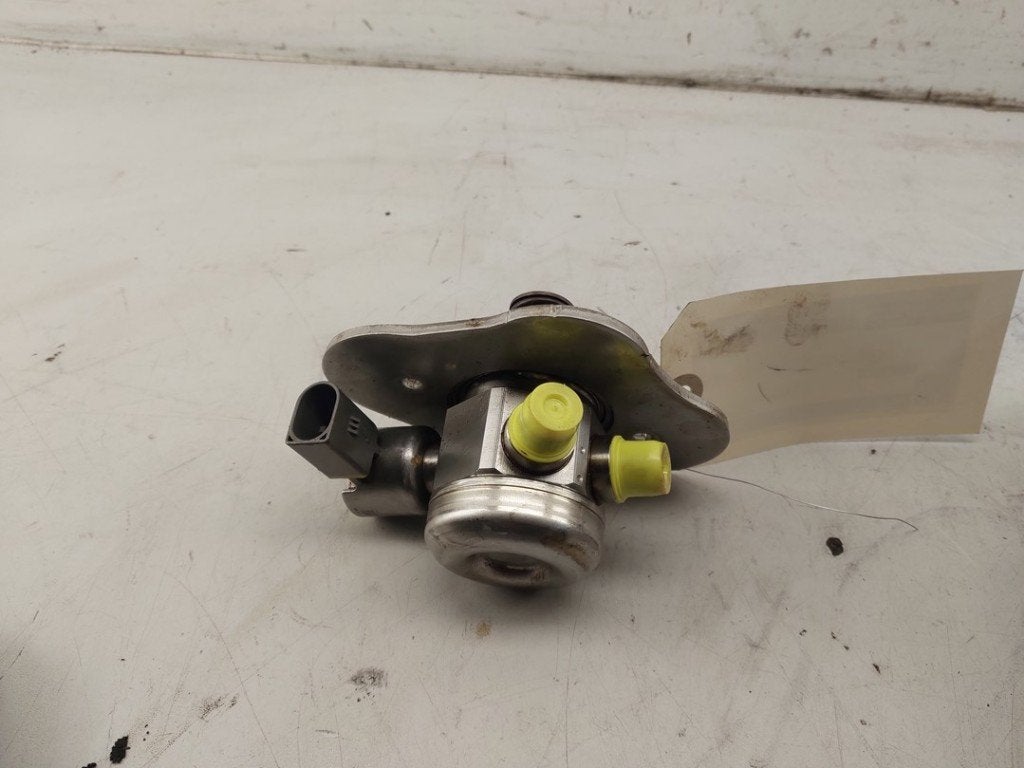 HOGEDRUKPOMP BMW 1 serie (E81) (01-2006/09-2012), Robert Bosch AG, Gebruikt, BMW, Robert-Bosch-Allee 1
74232  Abstatt, DE