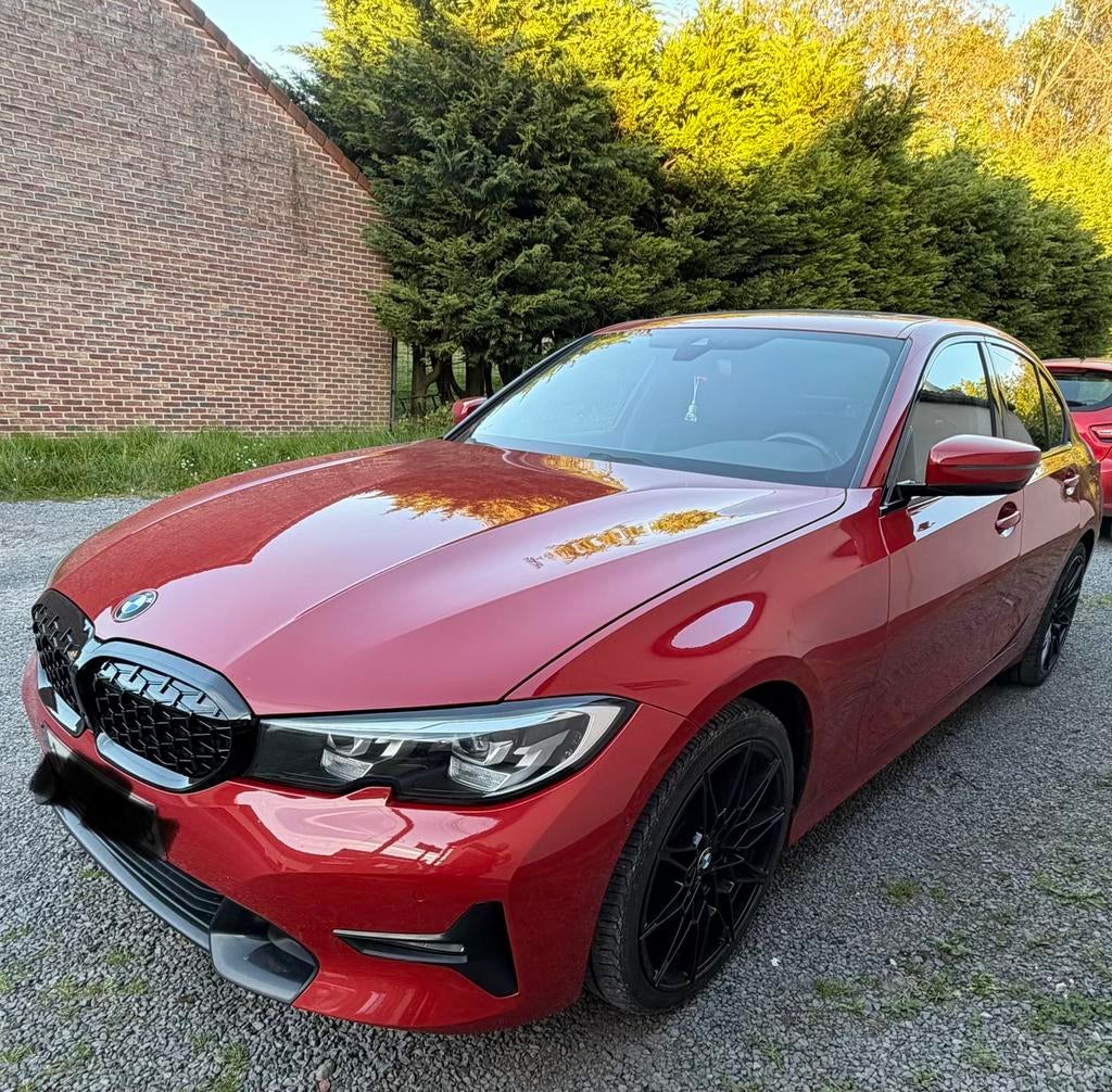 BMW serie 3 320i, Rouge, Achat, Entretenue par le concessionnaire, Noir