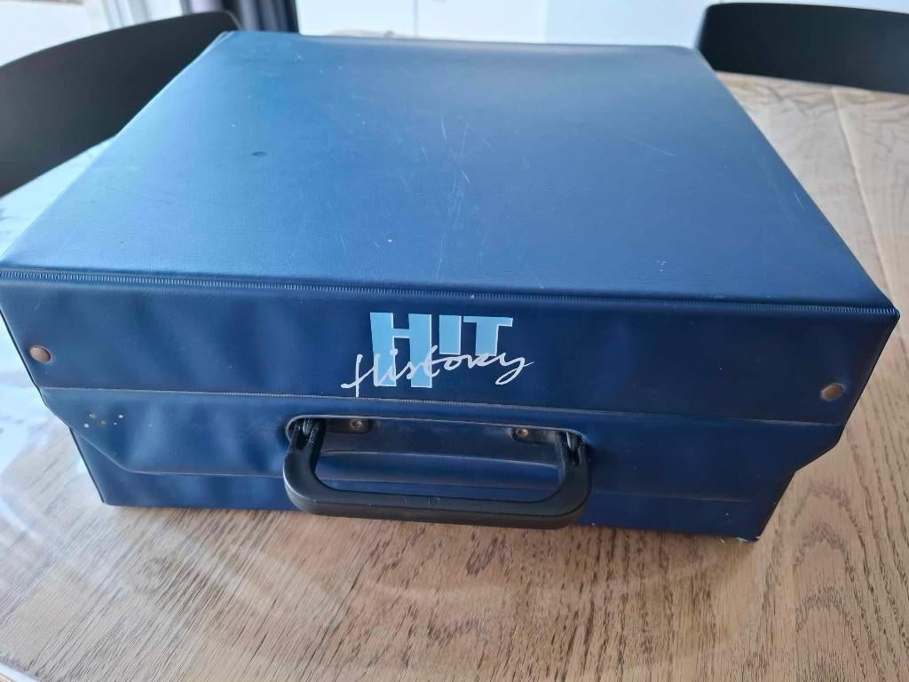 30 CD box; The Hit History 1955-1984, Ophalen of Verzenden, Zo goed als nieuw, Rock en Metal, Boxset