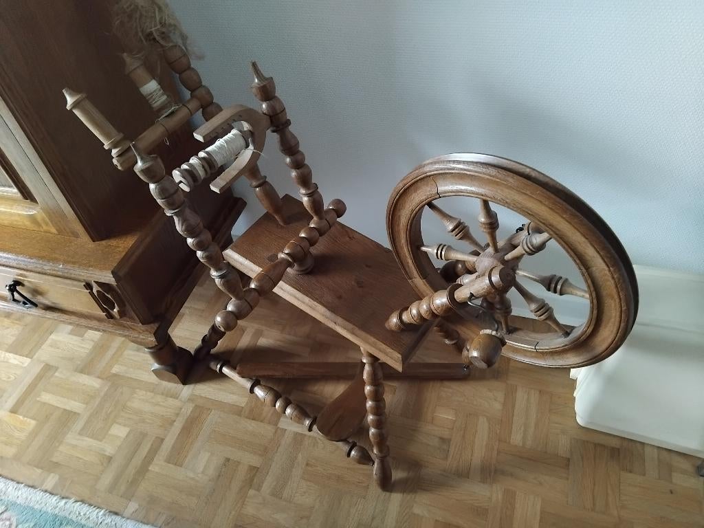 Spinnewiel, Hobby en Vrije tijd, Ophalen, Zo goed als nieuw, Spinnewiel