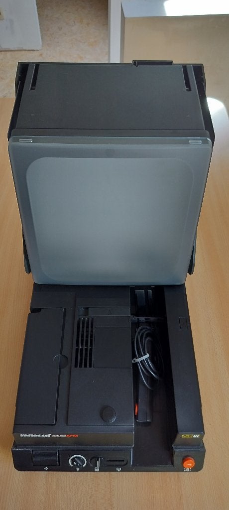 Diaprojector met ingebouwd scherm (vintage), Ophalen