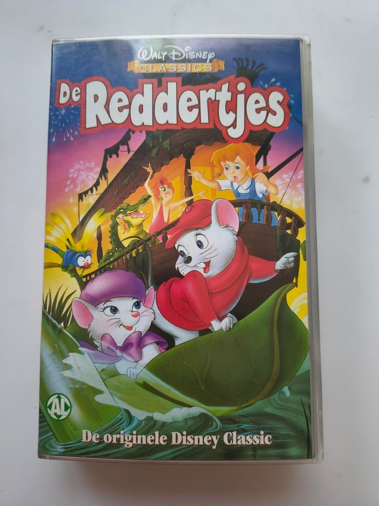 VHS De Reddertjes - NL gesproken, Ophalen