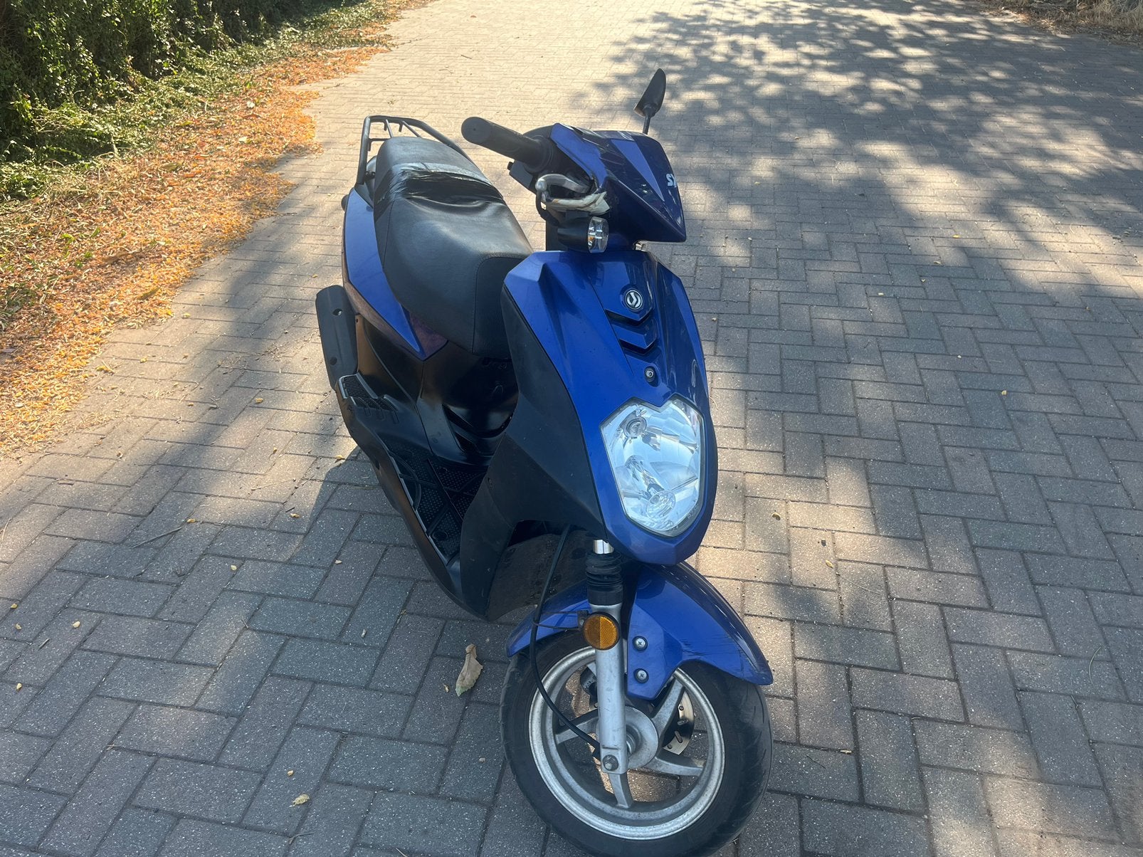 SYM Orbit A klaase met papieren en sleutel zo meenemen, Fietsen en Brommers, Ophalen, Klasse A (25 km/u), Zo goed als nieuw, Benzine