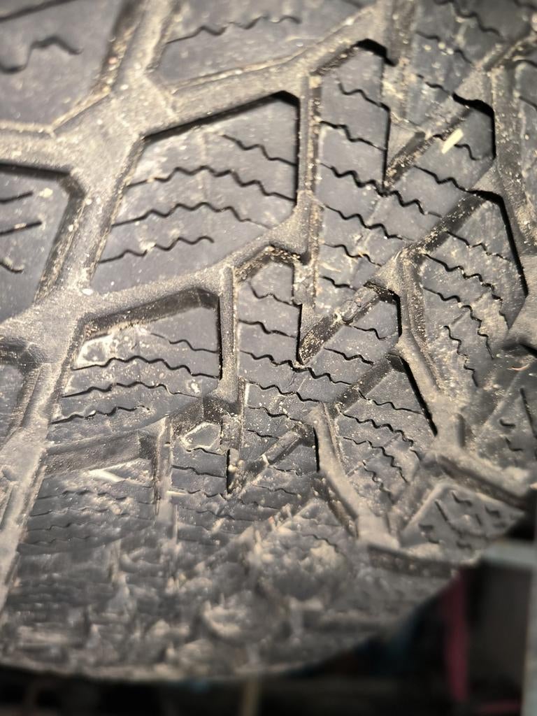 Winterband met 185/65 R15 velgen, Auto-onderdelen, Banden en Velgen, Velg(en)