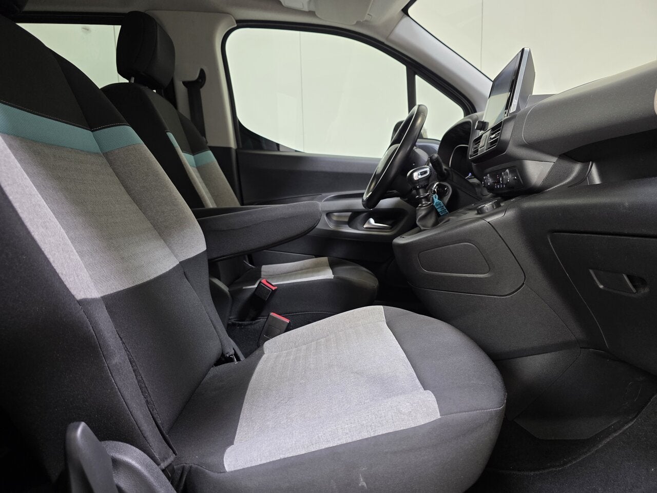 Citroen Berlingo 1.5d - 7 pl - GPS - Airco - Topstaat!, 0 kg, Argent ou Gris, Achat, 7 places