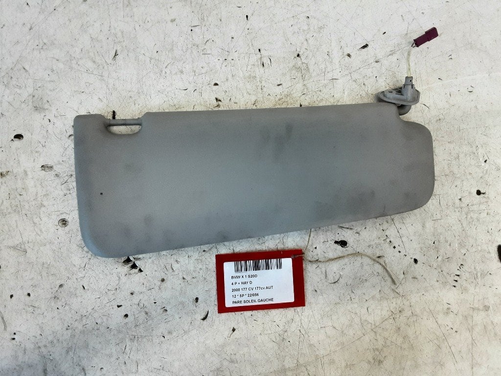 PARE-SOLEIL GAUCHE BMW X1 (E84) (01-2009/06-2015), Autos : Pièces & Accessoires, Utilisé, BMW, Petuelring 130
80809  München, DE