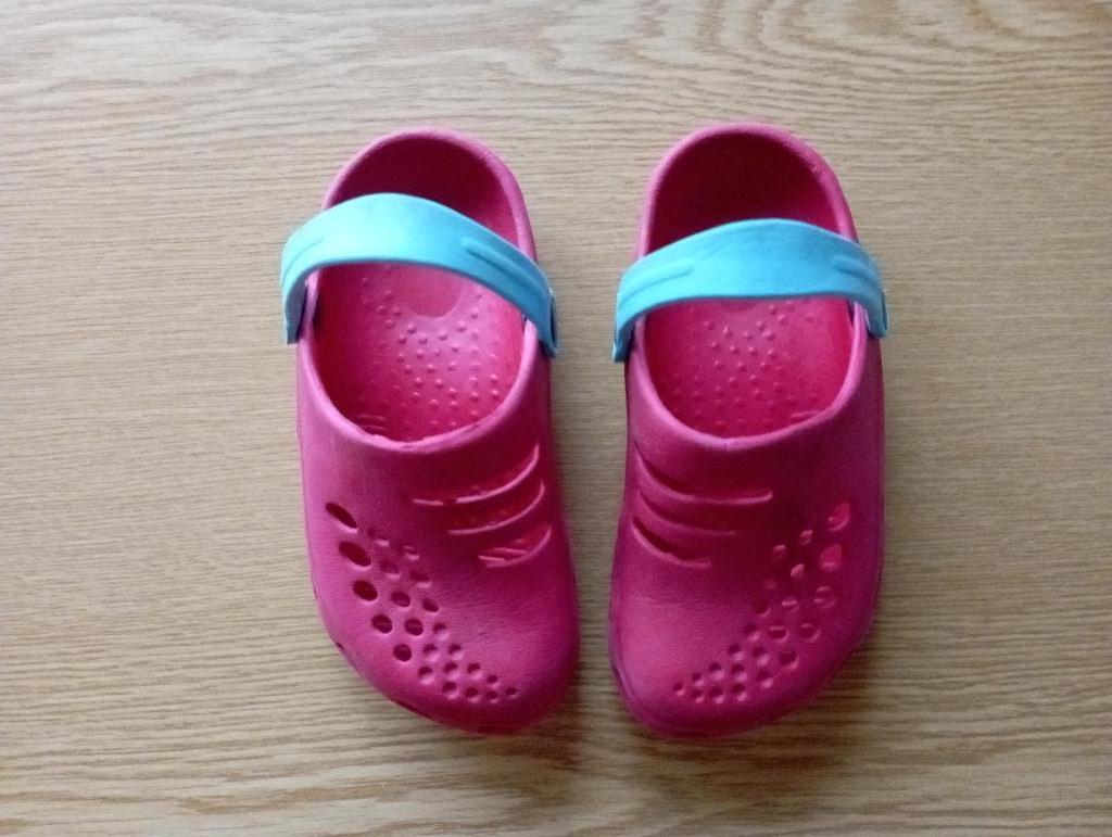 Roze CLOGS voor kinderen maat 24/25, Kinderen en Baby's, Kinderkleding | Schoenen en Sokken, Zo goed als nieuw, Ophalen of Verzenden