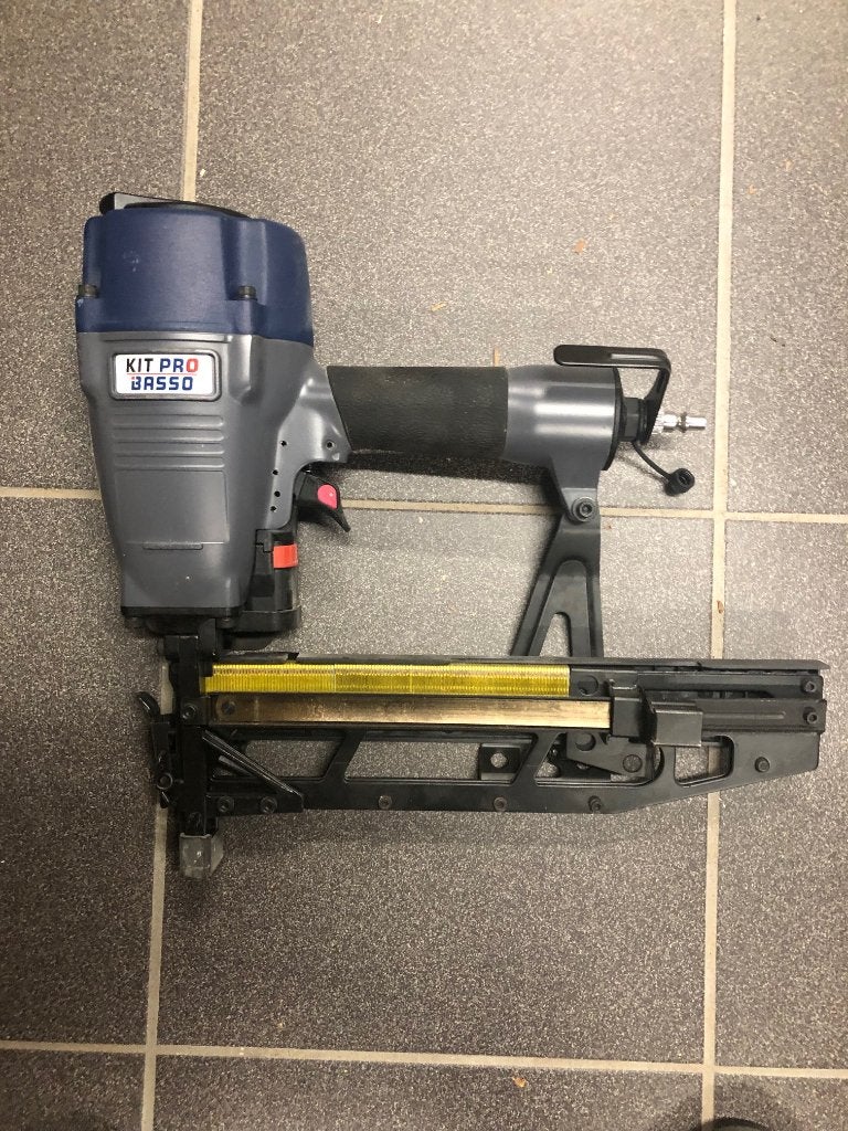 Nietpistool Kitpro Basso inclusief twee dozen nieten, Enlèvement, Comme neuf