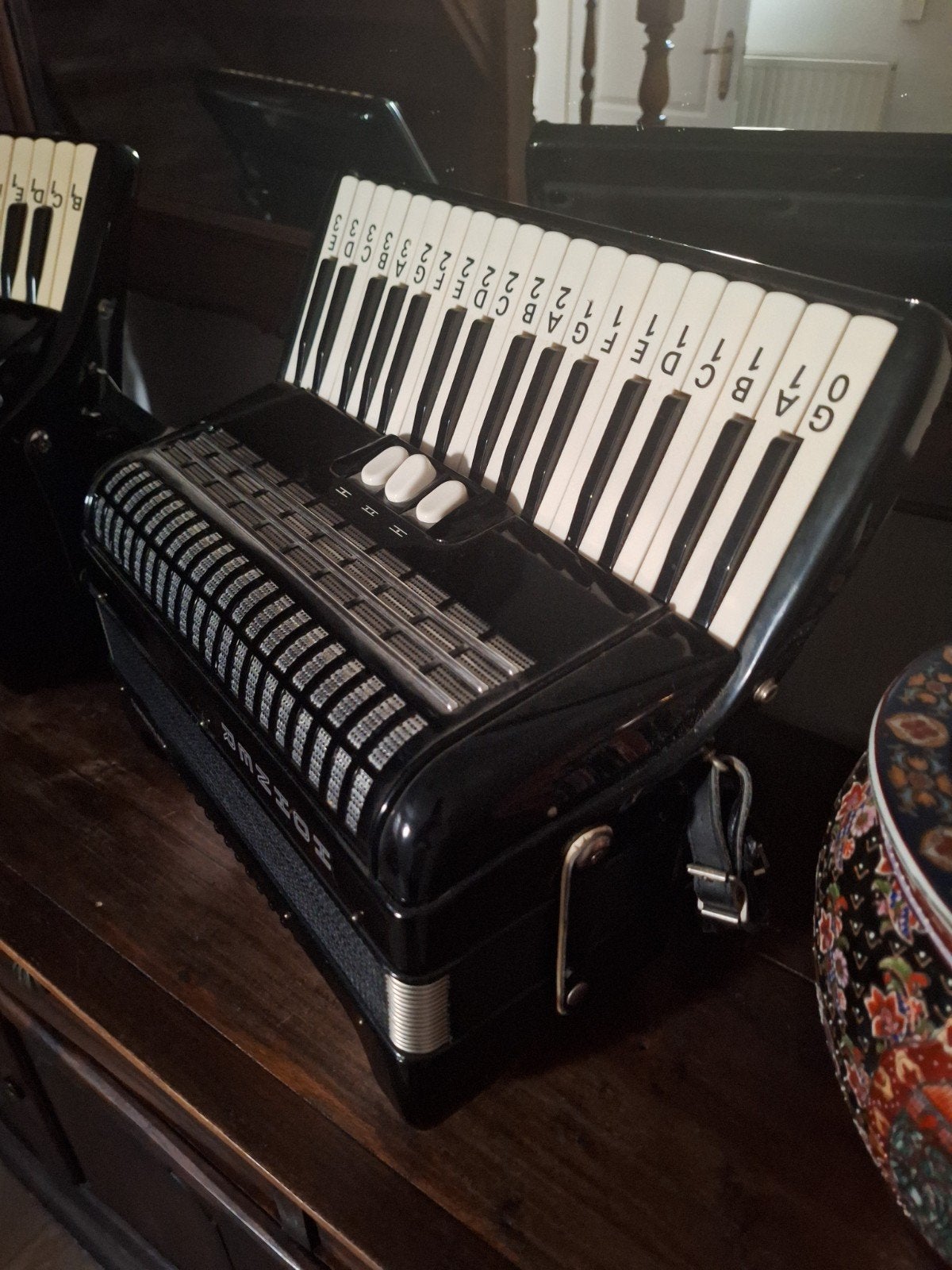 accordion, Muziek en Instrumenten, Ophalen, 72-bas, Toetsaccordeon, Zo goed als nieuw