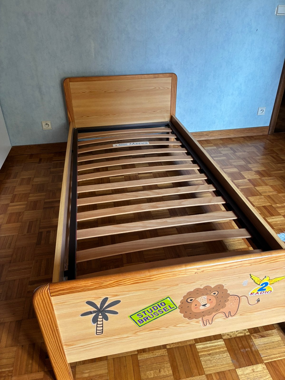 Eenpersoonsbed, Enlèvement, Utilisé