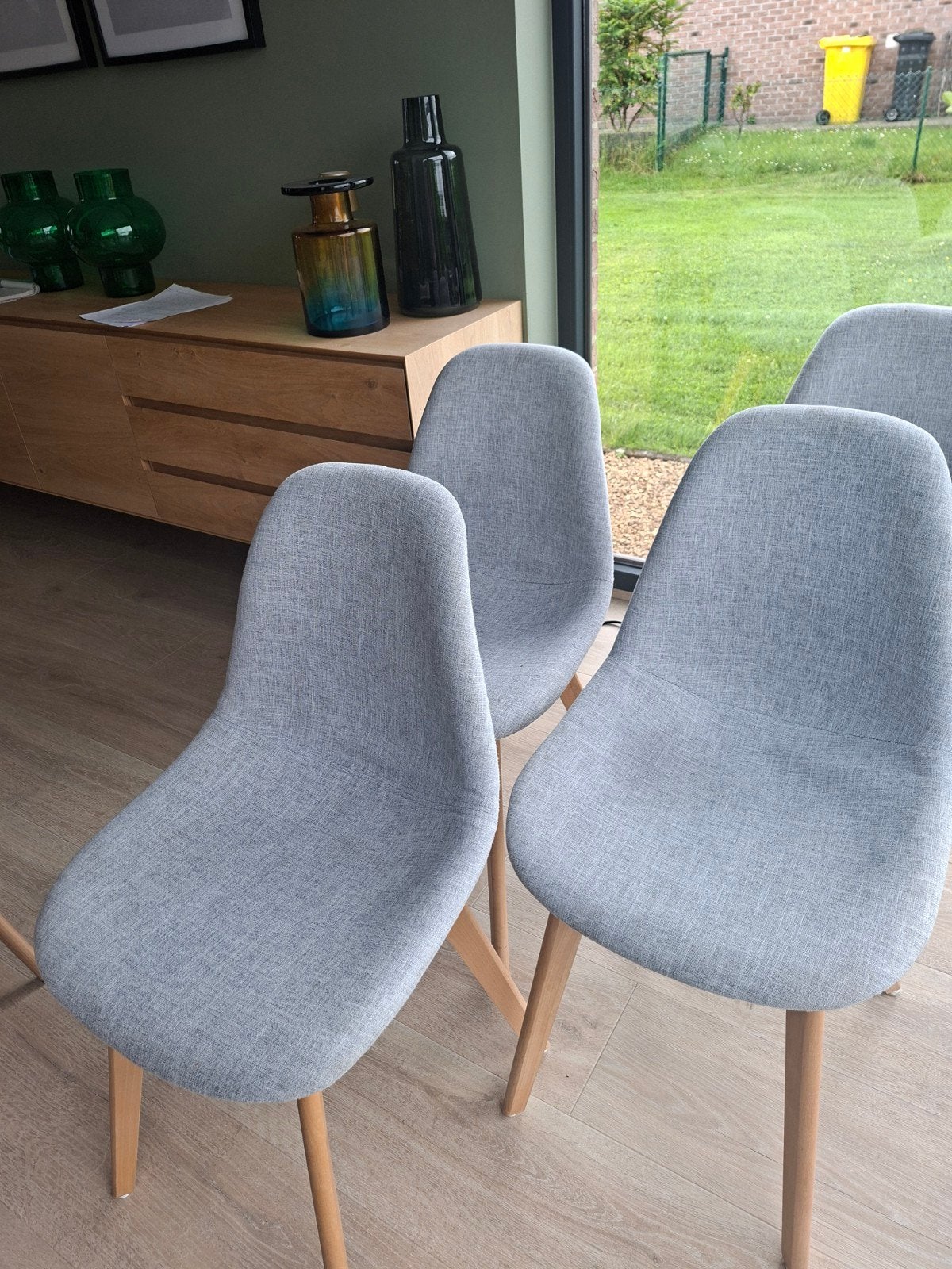 Huit chaises en tissu gris chiné et piètement bois chêne., Maison & Meubles, Chaises, Gris, Bois