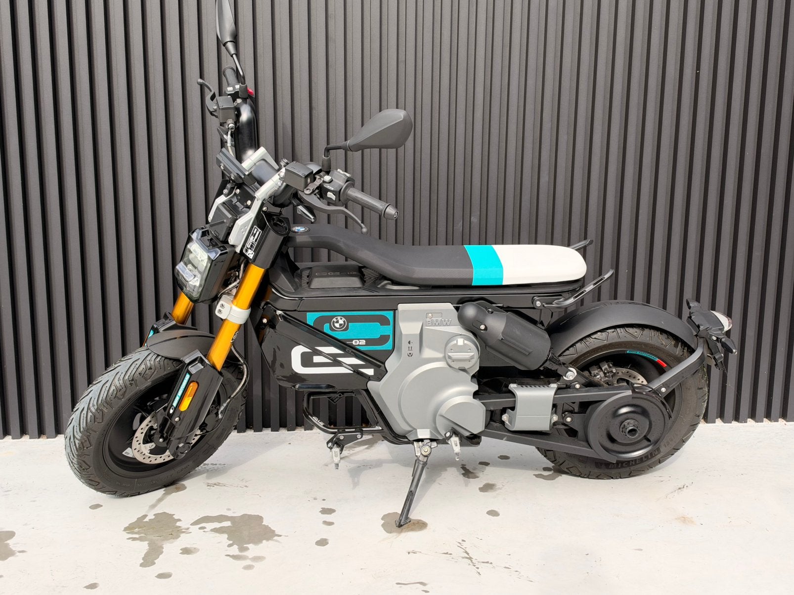 BMW CE-02 AM Highline (50cc), Motoren, Handvatverwarming, Scooter, Nieuw, Particulier
