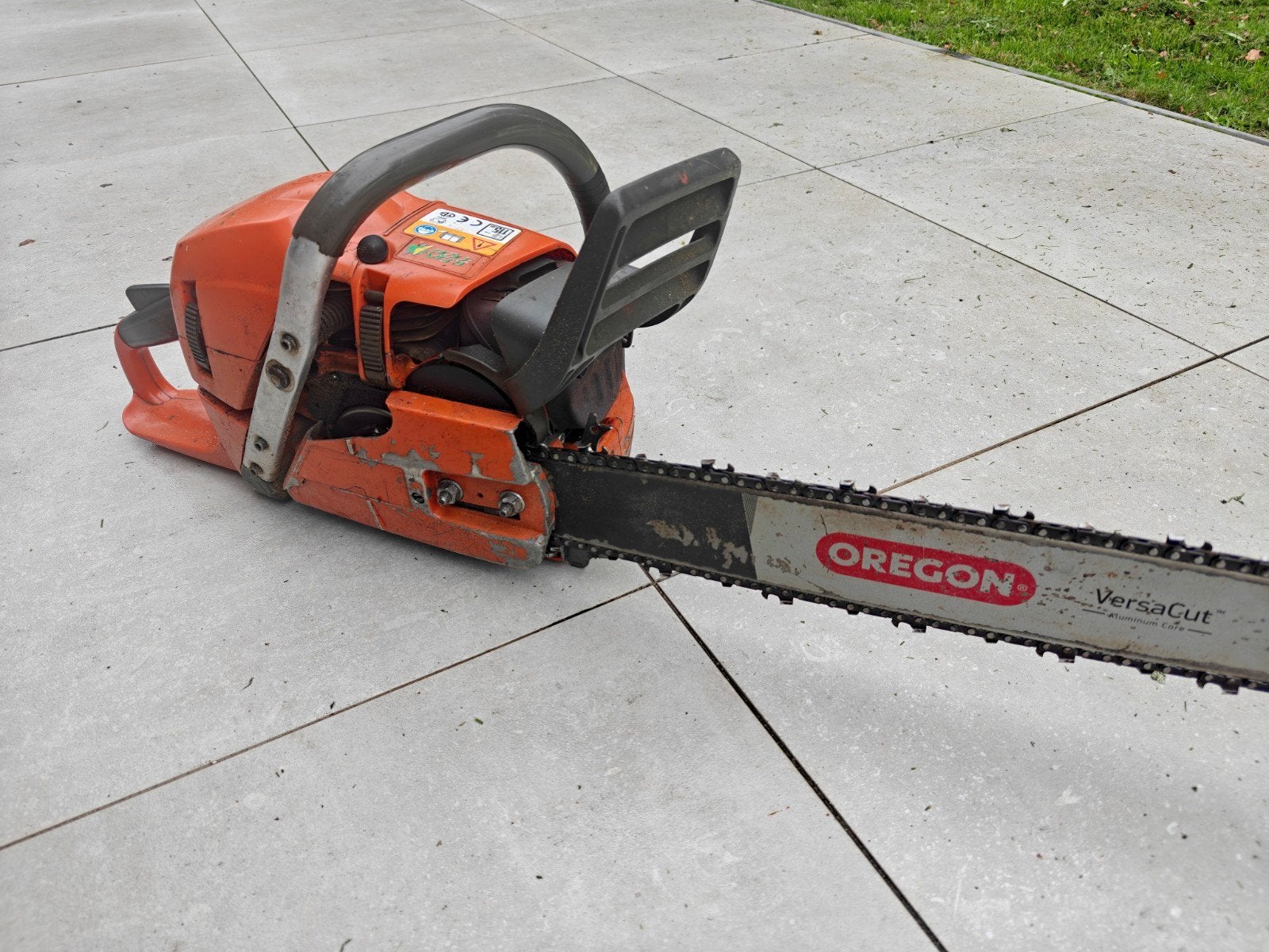 Husqvarna 576XP professionele kettingzaag, Enlèvement