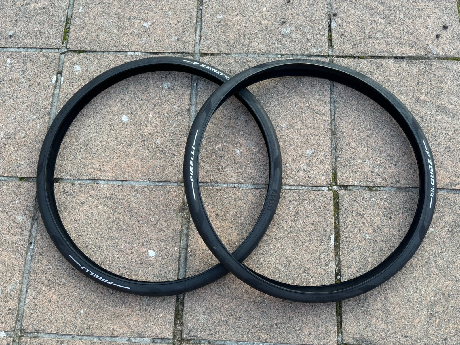 Pirelli P Zero TLR neuf jamais utilisé 700 x 35C, Vélos & Vélomoteurs, Enlèvement, Neuf, Racefiets