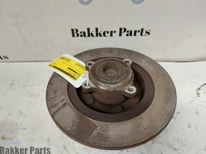 Moyeu de roue arrière d'un Opel Astra, Autos : Pièces & Accessoires, Freins & Transmission, Opel, Utilisé, 3 mois de garantie