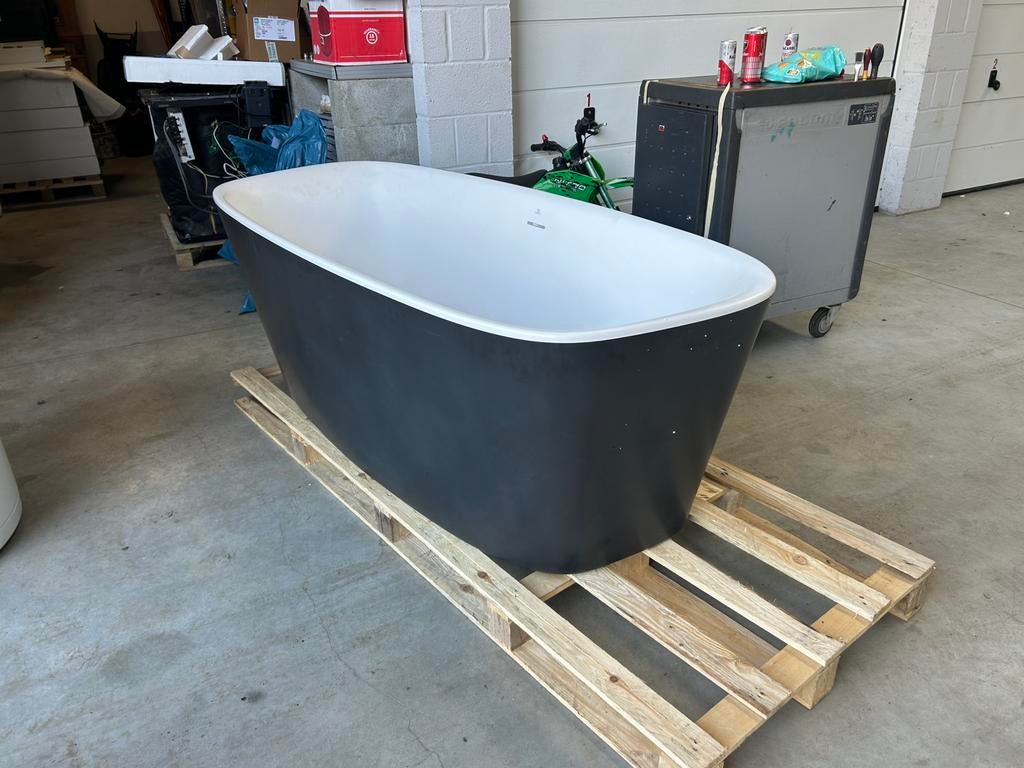 Baignoire îlot, Enlèvement ou Envoi, Comme neuf