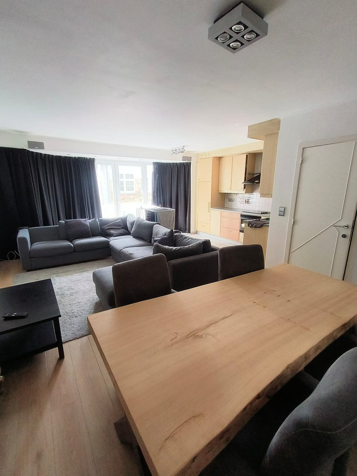 Bank/slaapbank en eetkamertafel incl 4stoelen, Huis en Inrichting, Ophalen, Zo goed als nieuw, Stof