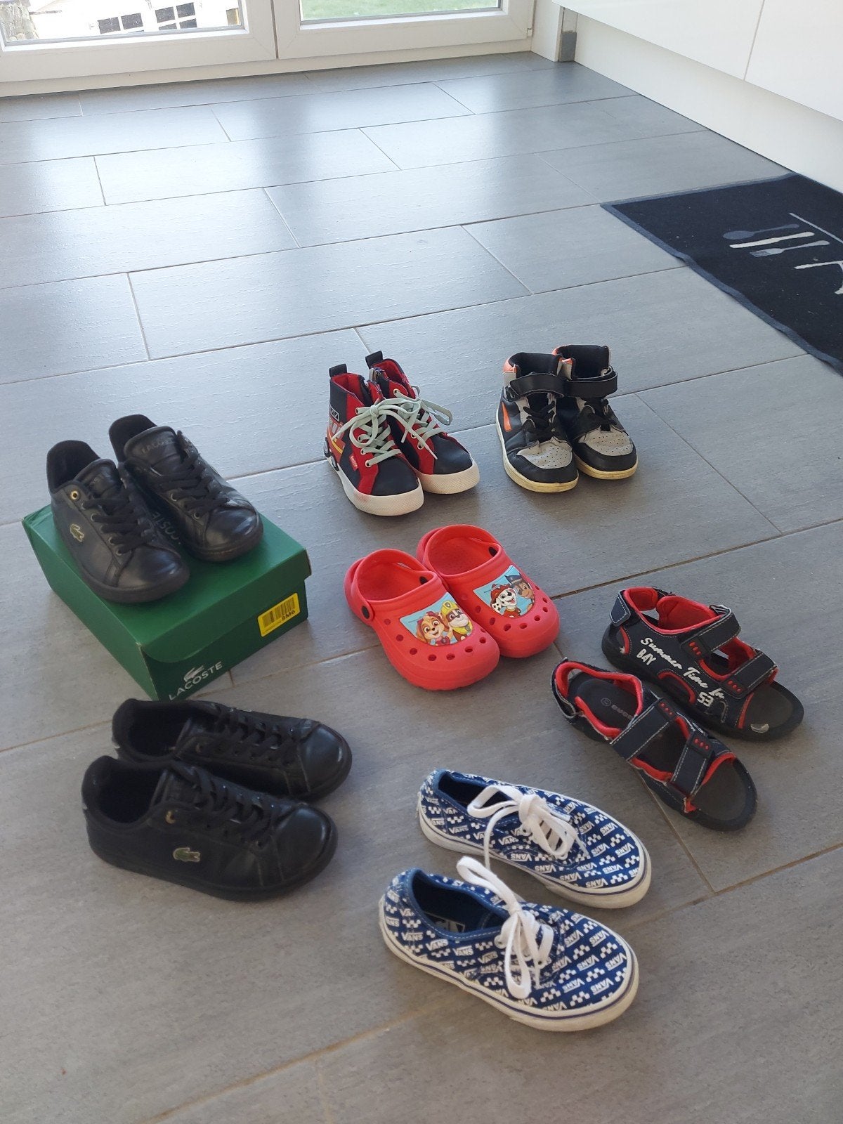 lot chaussures garçon P27 et 28, Enfants & Bébés, Enlèvement ou Envoi, Garçon
