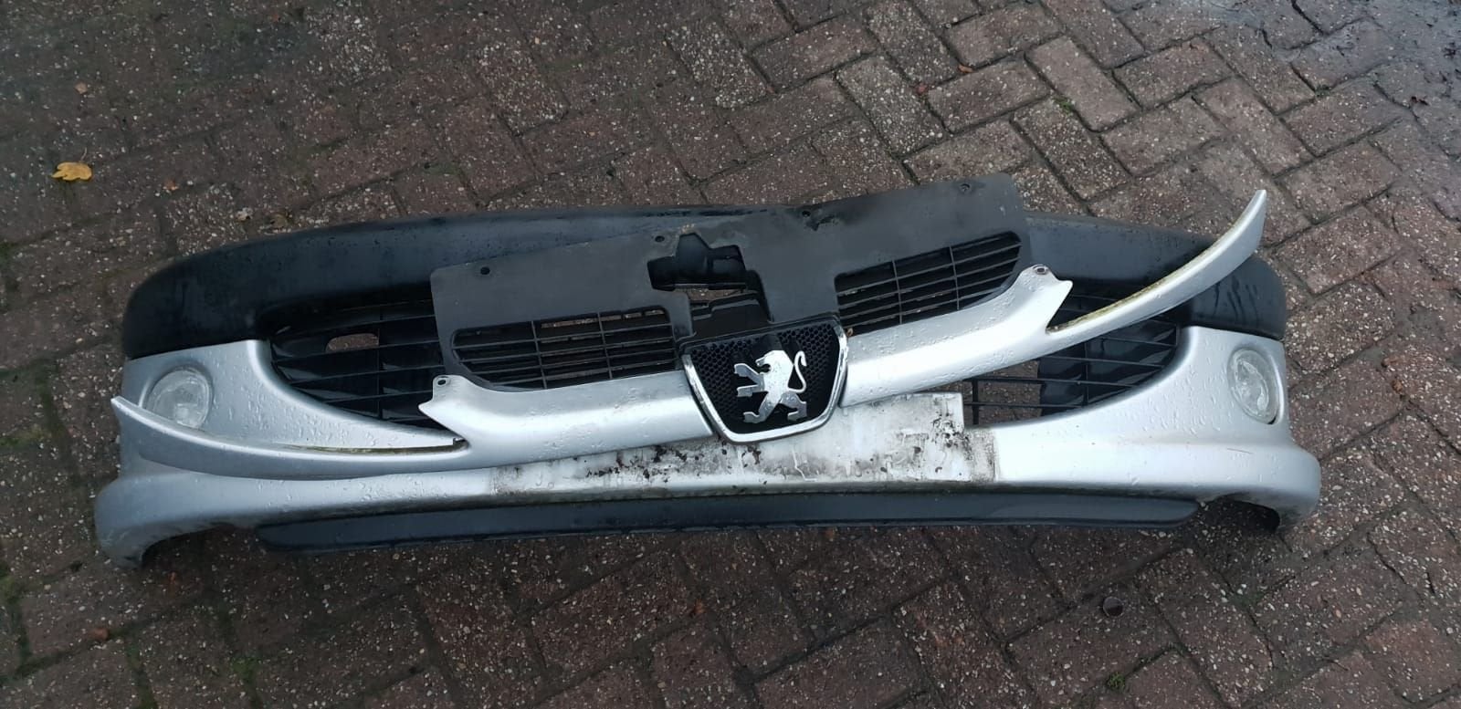 PEUGEOT 206 XS VOORBUMPER +,MISTLAMPEN BJ 98 TOT 2006, Gebruikt, -, Voor, -