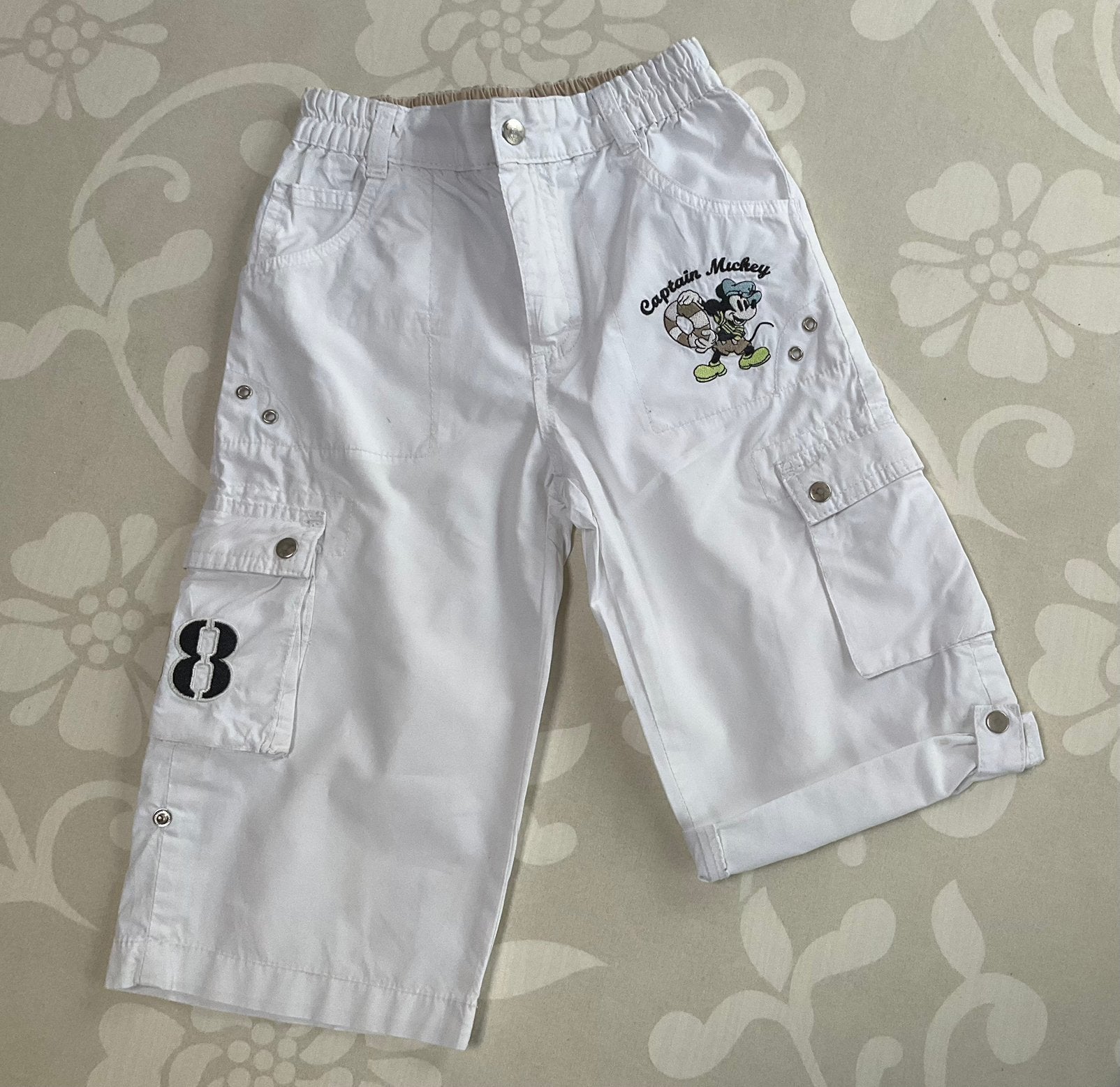 Witte bermuda ‘Disney’’ voor jongetje maat 110-116, Kinderen en Baby's, Kinderkleding | Maat 110, Ophalen, Zo goed als nieuw