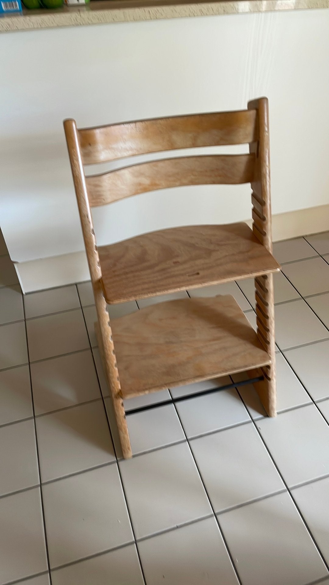 Kinderstoel.   Stokke, Kinderen en Baby's, Ophalen, Gebruikt, Meegroeistoel