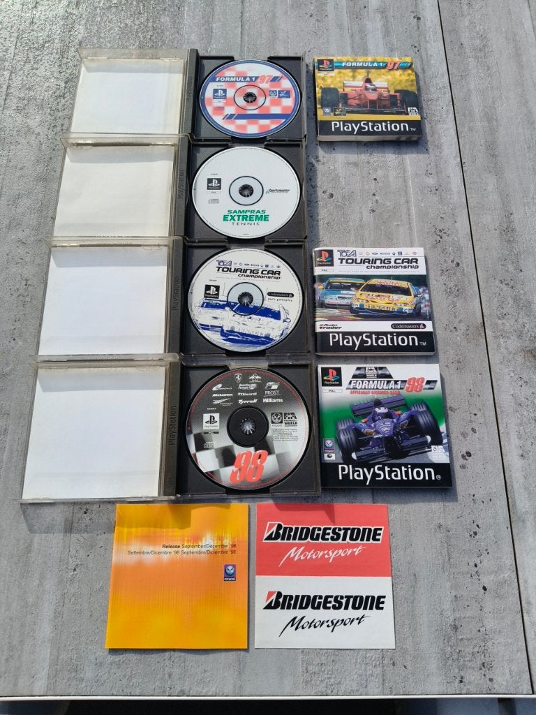 4 PlayStation 1 games avec PS1 promo Bridgestone Motorsport, Enlèvement ou Envoi, 1 joueur, Comme neuf, Course et Pilotage